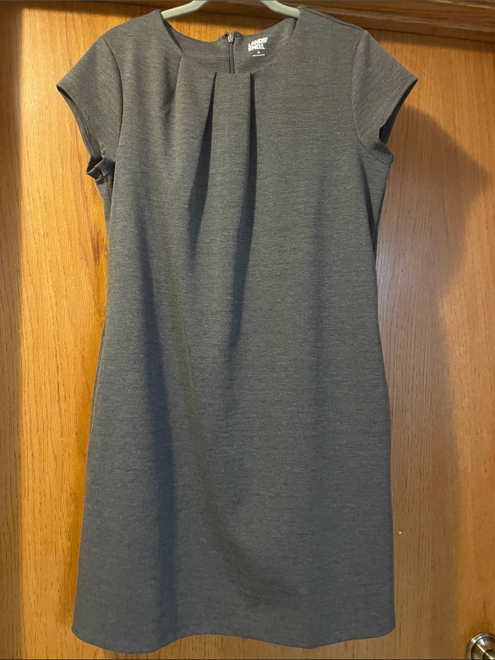 Lands' End Charcoal Gray Short-Sleeve Ponte Dress with Front Pleat L86 - Picture 2 of 10